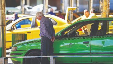 جامعه در بیم و امید جنگ و دیپلماسی