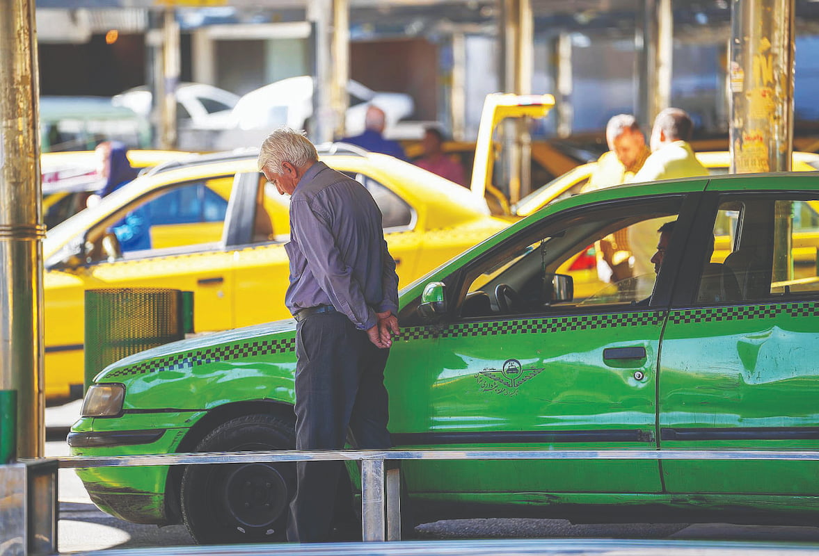 جامعه در بیم و امید جنگ و دیپلماسی