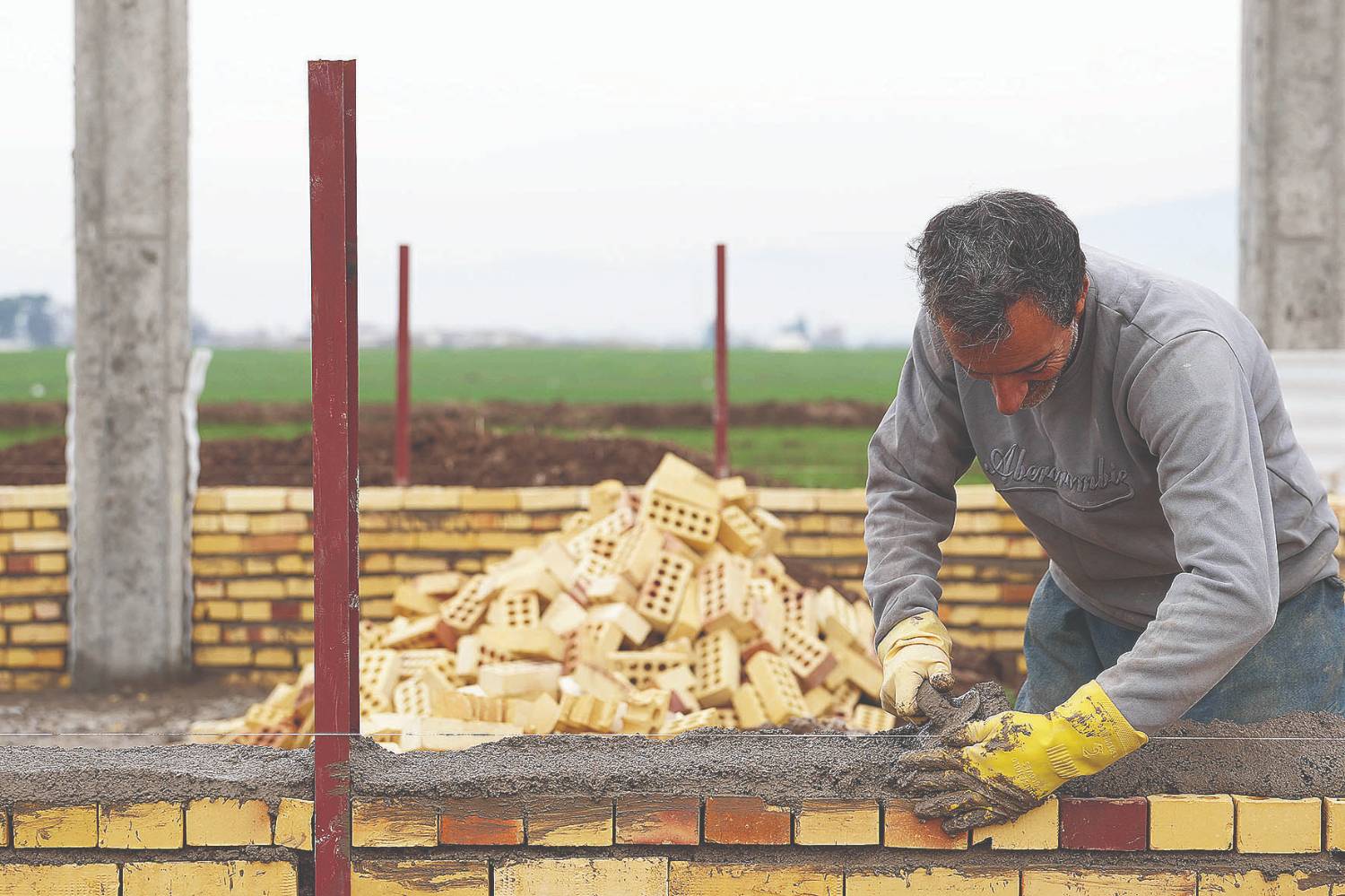 دستمزد ۳۱میلیونی؛ آرزوی محال یا حق قانونی؟