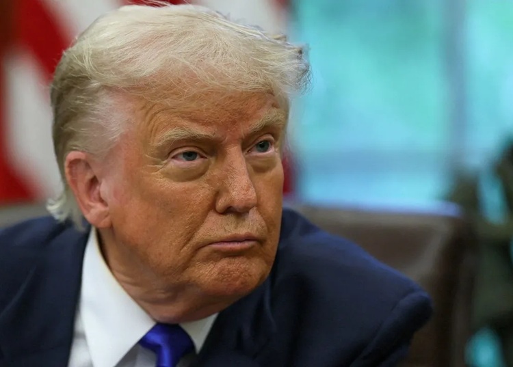 تنش به اوج رسید؛ ترامپ از تغییر رژیم در ایران تا اعزام ناوگان جدید گفت