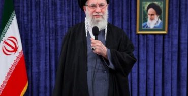 روز ۲۲ بهمن دشمن را مایوس کنید