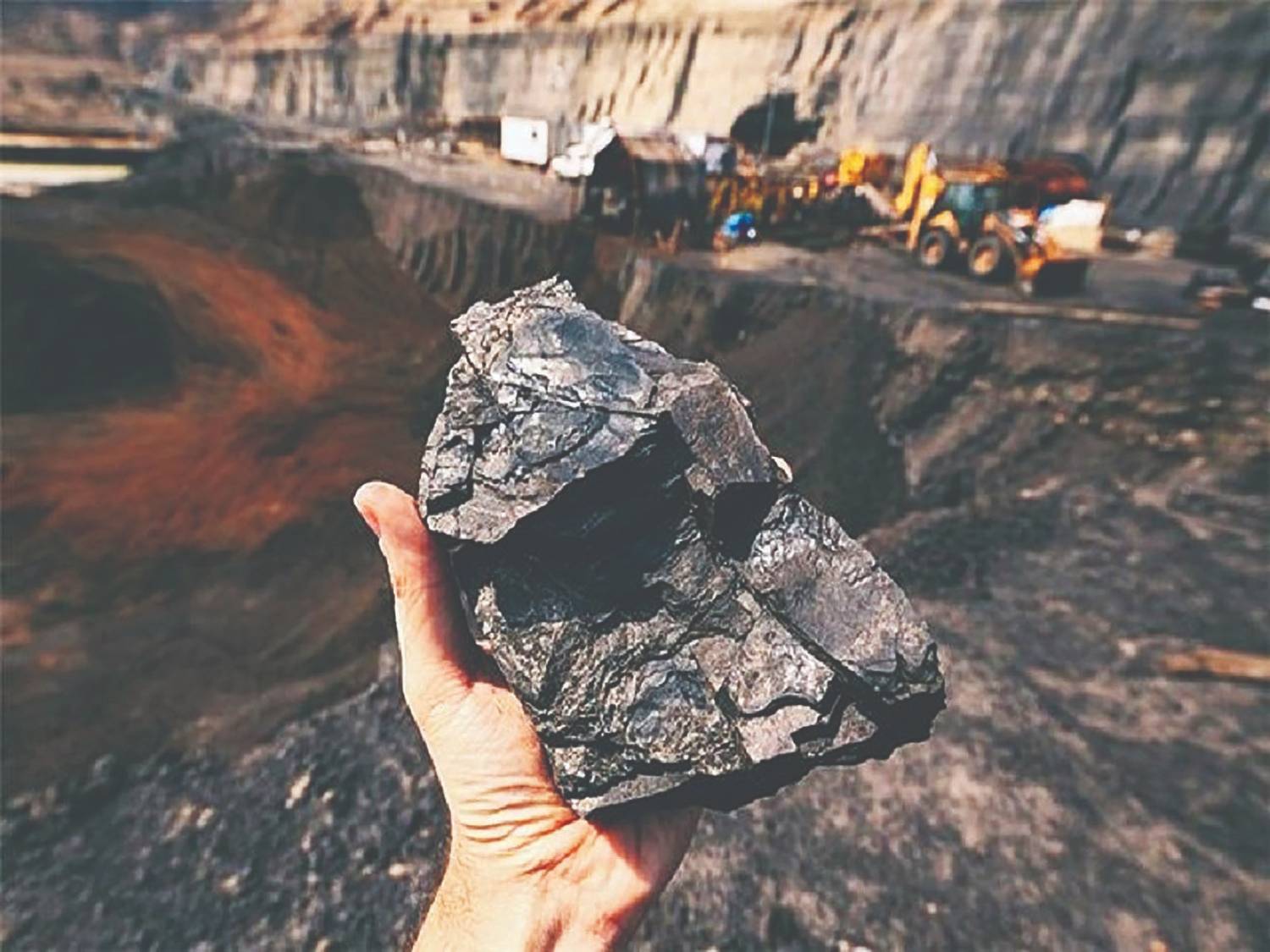 زغال‌سنگ؛ قربانی بی‌پولی