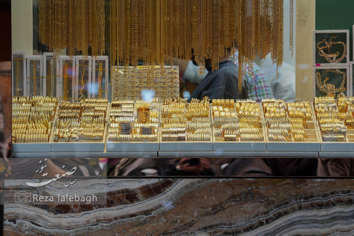 طلای ۱۸ عیار تهران با ۶۶۹ هزار تومان افزایش به کانال ۱۹ میلیون بازگشت