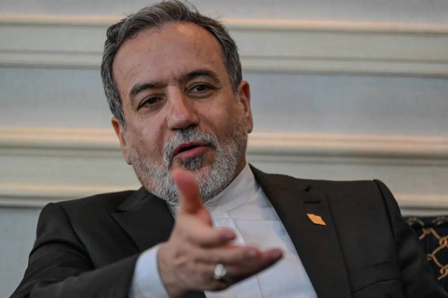 بمب‌های عمل‌نکرده آمریکا در ایران؛ هشدار بی‌سابقه عراقچی