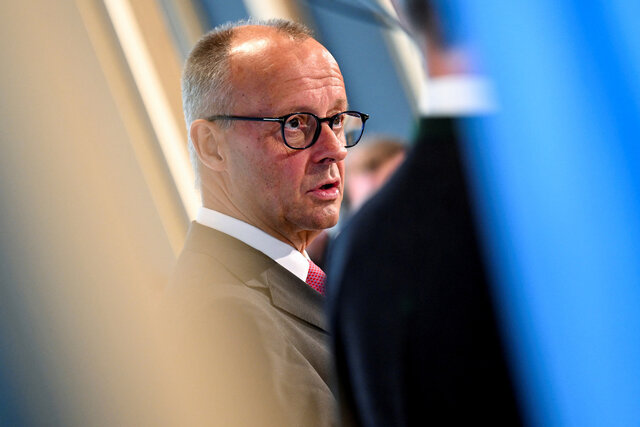 مرتس باز هم علیه ایران حرف زد