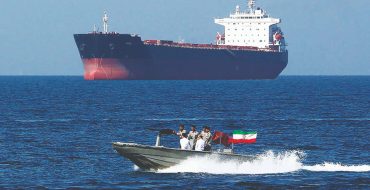 نفت میان توافق و تهدید