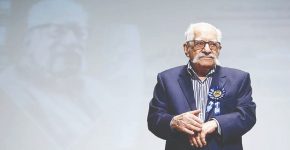 وداع با راوی کتیبه‌های خاموش