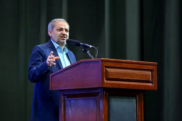 کاظمی: حلقه مصرف کتاب در مدارس ، مهم‌ترین چالش آموزش و پرورش است