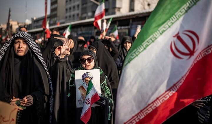 رسانه‌ عبری: دولتی مانند ایران ظرف دو هفته سرنگون نمی‌شود
