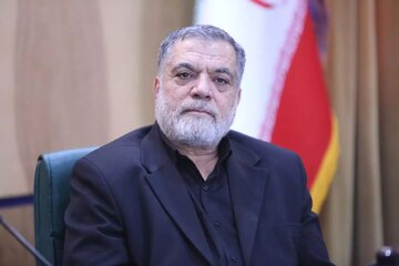 نماینده مجلس: پدرها و مادرها، پسر شما، دختر شما گوش نمی‌دهد، تقصیر ما نیست/ حکم تیر او صادر شده/ ما دوست نداریم فرزند شما کشته شود