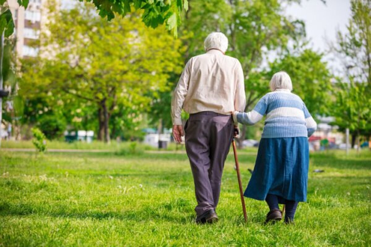 پنج توصیه‌ مهم وزارت بهداشت برای سالمندان در شرایط جنگی