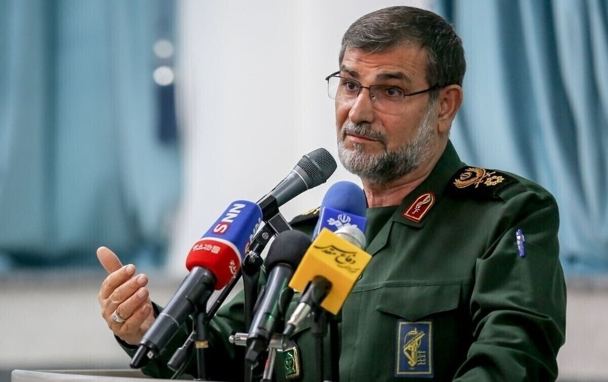 سردار تنگسیری: عبور هر شناوری از تنگه هرمز مستلزم هماهنگی کامل با حاکمیت دریایی ایران است