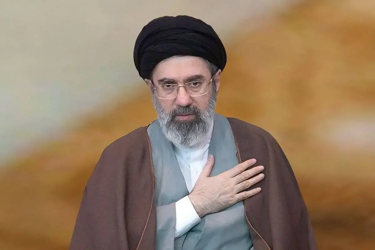 تایید صداوسیما بر جانبازی آیت‌الله مجتبی خامنه‌ای در جنگ اخیر
