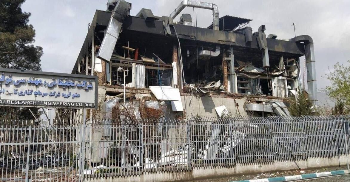 تخریب کامل واحدهای تولید مواد اولیه مجموعه توفیق دارو در حمله مستقیم دشمن