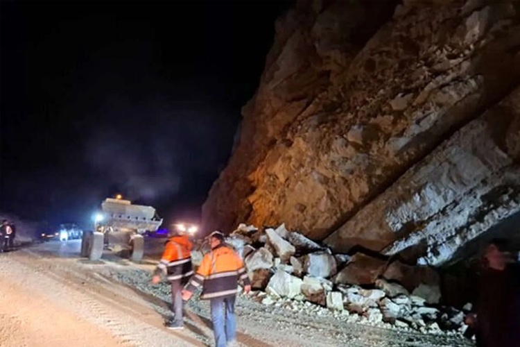 آزادراه تهران پردیس بازگشایی شد