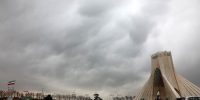 آسمان ابری همراه با وزش باد در تهران