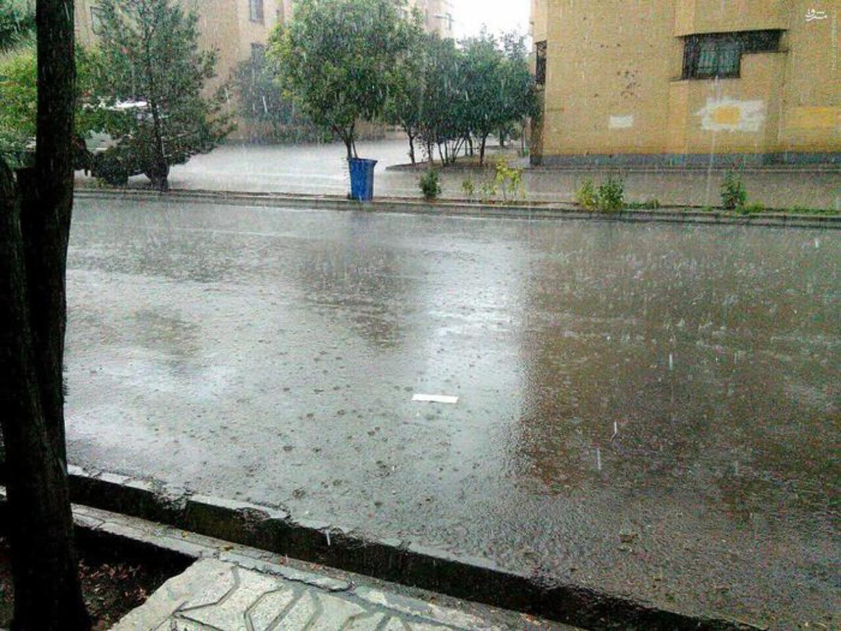 بارش باران در اکثر نقاط کشور/خیزش گردو خاک در برخی نقاط مستعد
