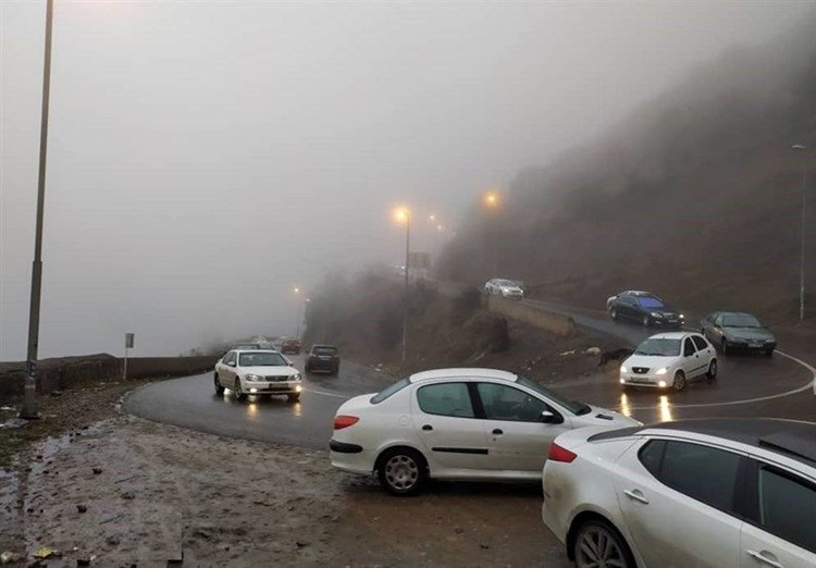 ترافیک روان و مه سنگین در جاده چالوس؛ محورهای مسدود