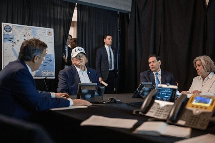 آغاز نشست امنیتی ترامپ درباره ادامه جنگ یا مذاکره با ایران