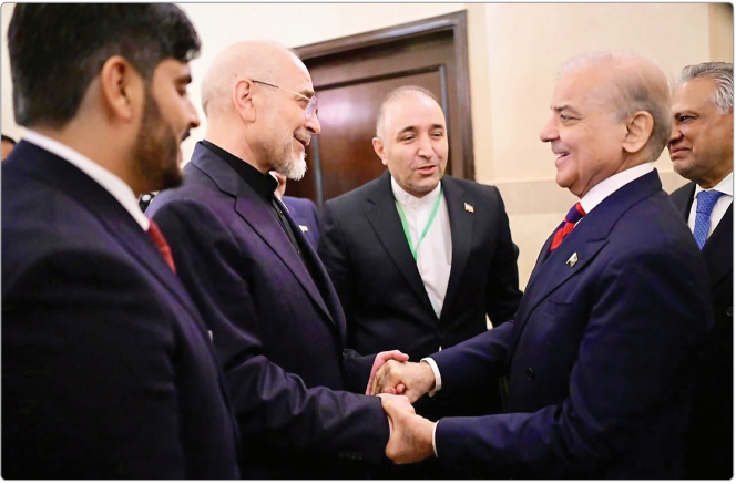 دوگانه «دیپلماسی» و «میدان»
