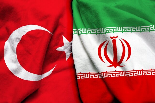 عبور دومین کشتی ترکیه‌ای از تنگه هرمز