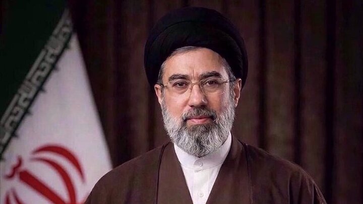 شاهنامه ایرانیان را در مبارزه با «ضحّاک‌وَشان» همراه می‌کند