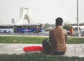 بیکاران در پیچ وخم کاغذبازی