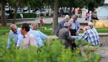حقوق اردیبهشت ماه بازنشستگان هم افزایش پیدا نمی‌کند؟