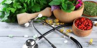 تأکید بر همگرایی طب ایرانی با نظام سلامت و تقویت پژوهشهای ملی در حوزه طب ایرانی تأکید بر همگرایی طب ایرانی با نظام سلامت و تقویت پژوهشهای ملی در حوزه طب ایرانی
