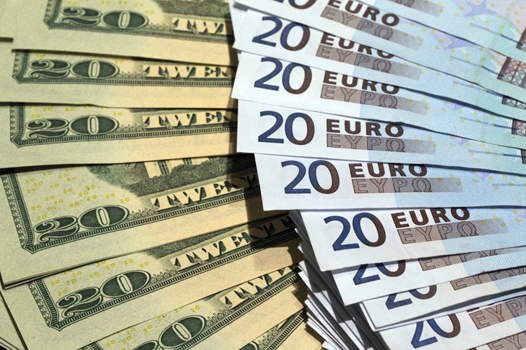 عبور قیمت دلار از ۱۴۶ هزار تومان؛ جهش شدید یورو