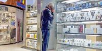 جهش ۵۰ درصدی قیمت موبایل؛ حذف تلفن همراه از سبد خرید