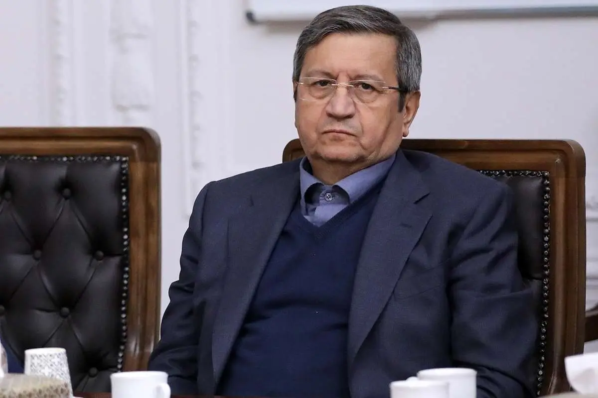 همتی: تأمین ارز دارو بدون مشکل ادامه دارد
