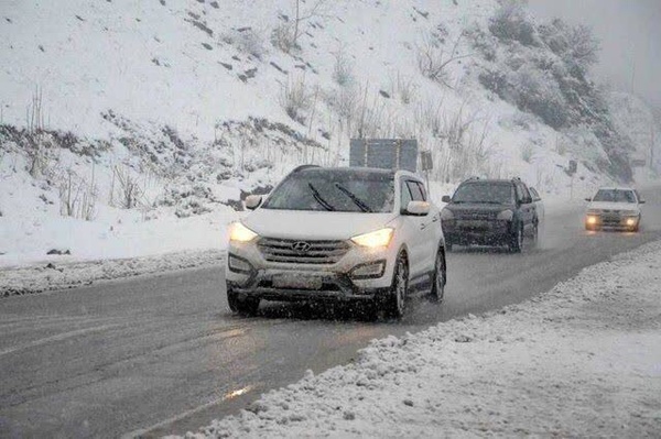 جاده‌های مازندران زیر بار ترافیک سنگین است/ هشدار اعمال محدودیت تردد در کندوان و هراز