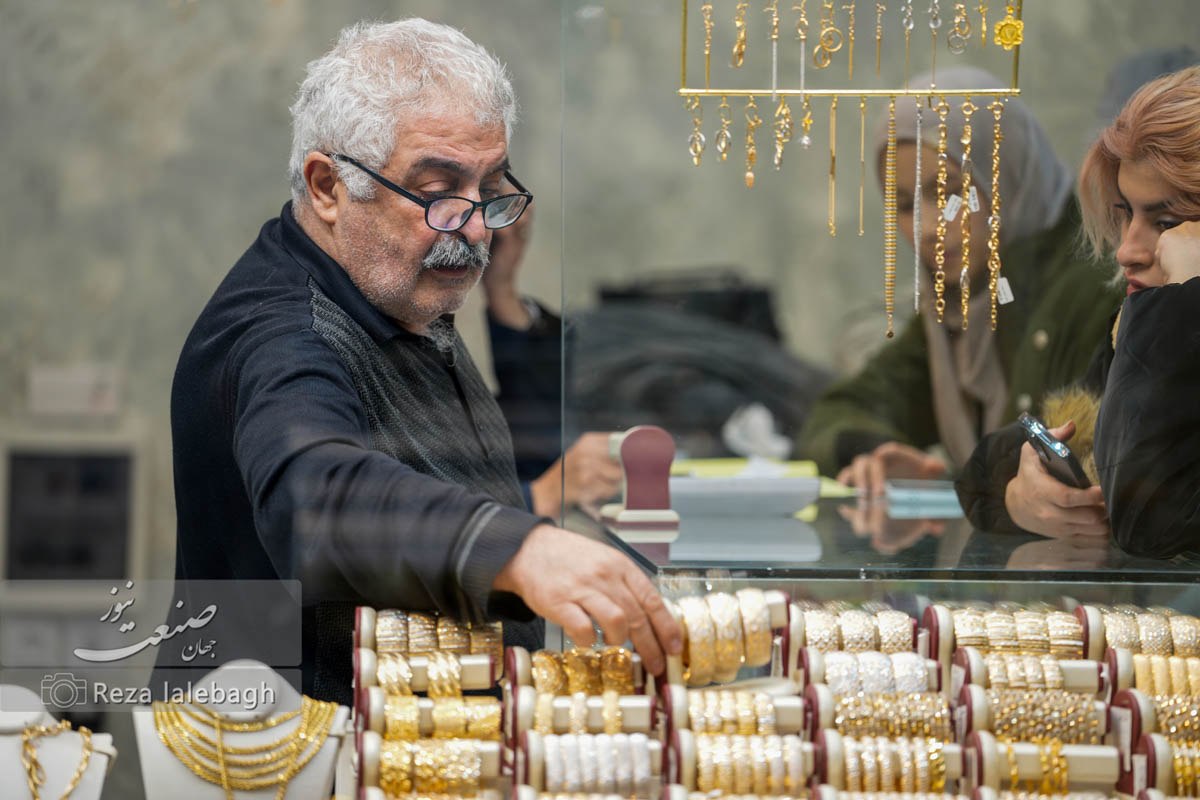 غافلگیری صبحگاهی قیمت طلا؛ سکه ۱۷۴.۵ میلیون شد