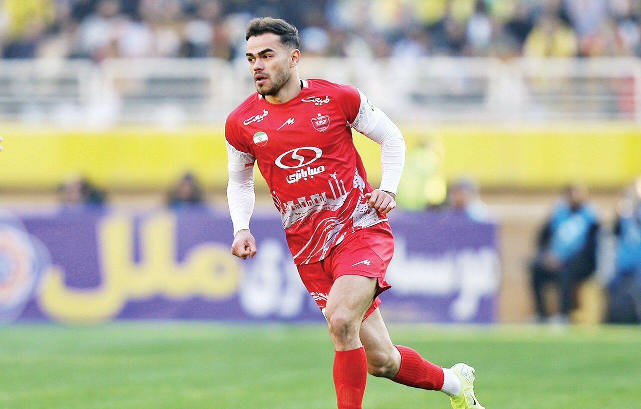 اورونوف به پرسپولیس برمی‌گردد | ستاره ازبک به‌زودی در تمرینات