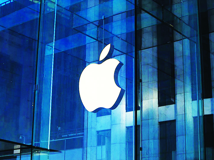 اپل برای نخستین‌بار ۵تریلیون‌دلاری شد