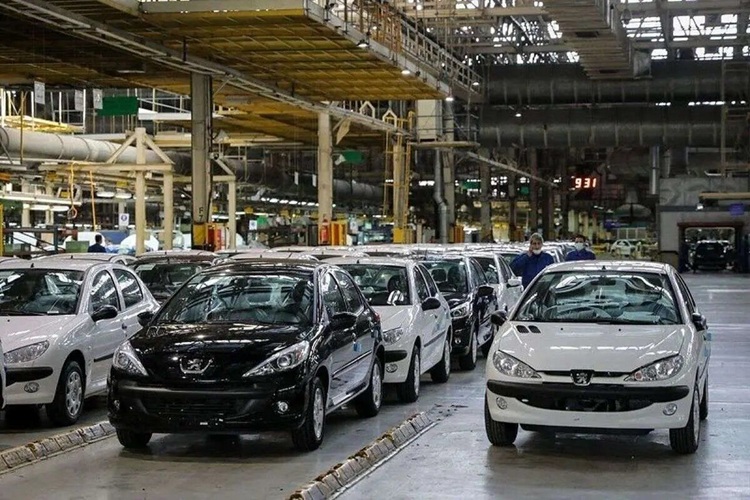 خبر مهم برای بازار خودرو؛ تغییر فرمول قیمت‌گذاری کلید خورد؟