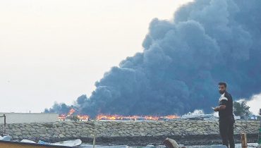 سفره‌ها زیرآتش