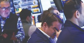 سقوط والاستریت زیر بار بحران اعتماد سقوط والاستریت زیر بار بحران اعتماد