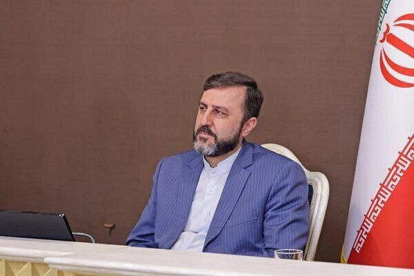غریب آبادی: آمریکا اگر عاقل باشد باید راهکار دیگری غیر از جنگ را انتخاب کند