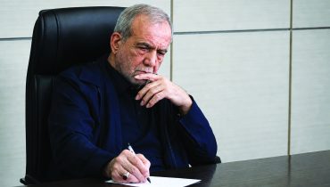 پزشکیان در محاصره تندروها