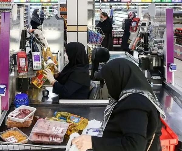 مقایسه قیمت برخی از کالاهای اساسی با سال ۱۴۰۳/ کدام خوراکی‌ها بیشترین افزایش قیمت را داشتند؟