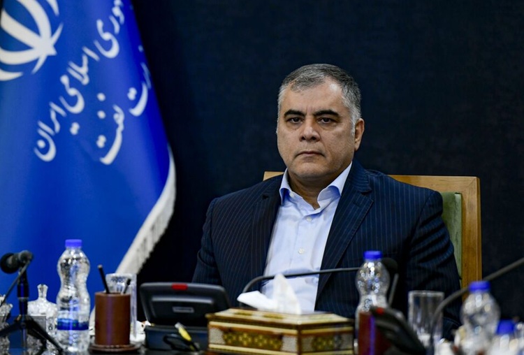 پرونده پول‌های نفتی جنجالی شد؛ وزیر نفت در یک‌قدمی استیضاح