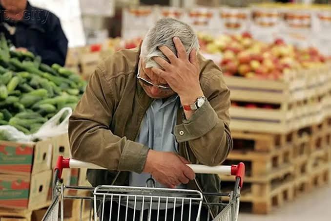 بازنشستگان توان خرید نان‌وپنیر هم ندارند